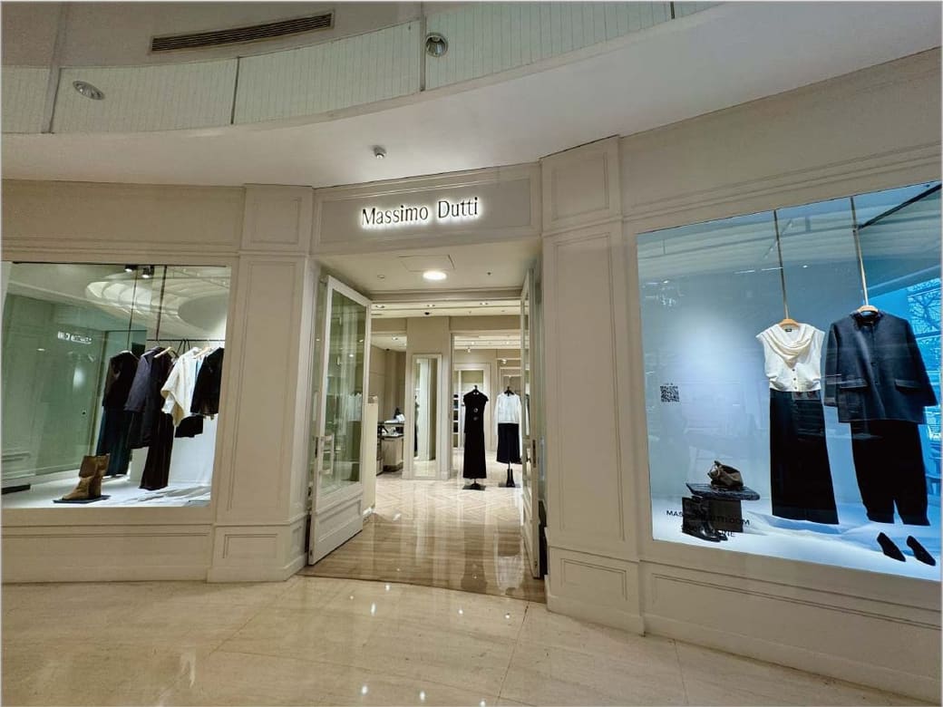 Massimo Dutti store photo